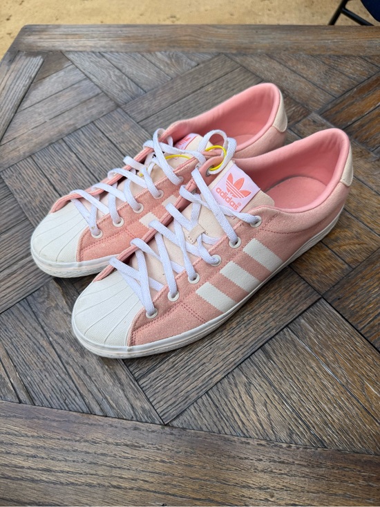 adidas Shoes - adidas Originals Superstar Shell Toe Women’s Size 11 Pink White Sneakers